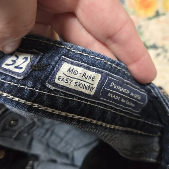 Miss Me Dark Blue Skinny Jeans with Silver Accents - Picture 11 of 11